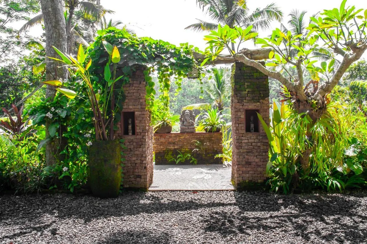 Villa Mahadevi Jungle Retreat Joglo 2 Ubud
